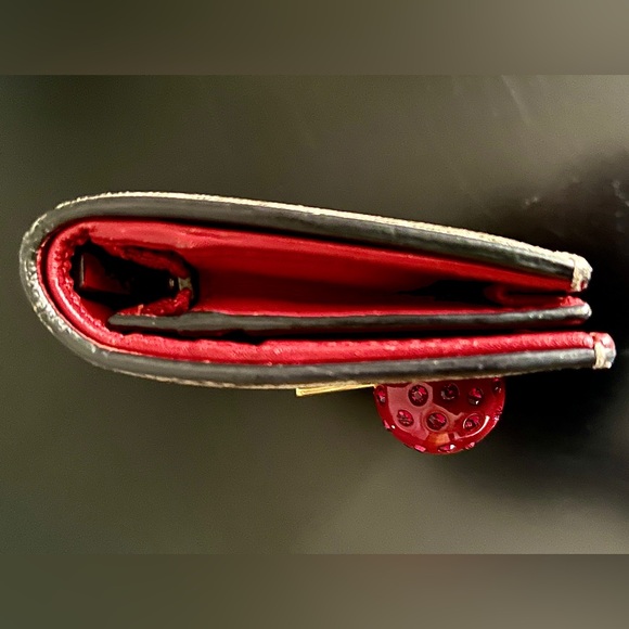 Gucci EUC Cherries GG Supreme Compact Bifold Wallet has ALL rhinestones - Picture 9 of 16